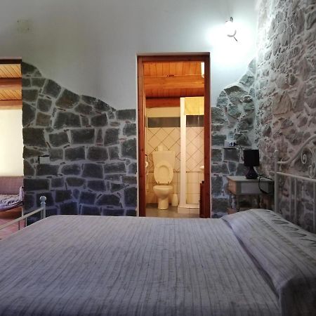 Stone House Villa Montalbano Elicona Ngoại thất bức ảnh