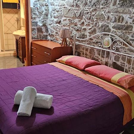 Stone House Villa Montalbano Elicona Ngoại thất bức ảnh
